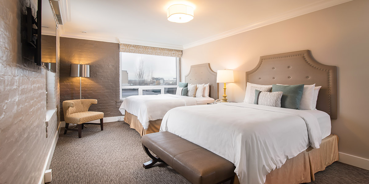 Hotels & Motels